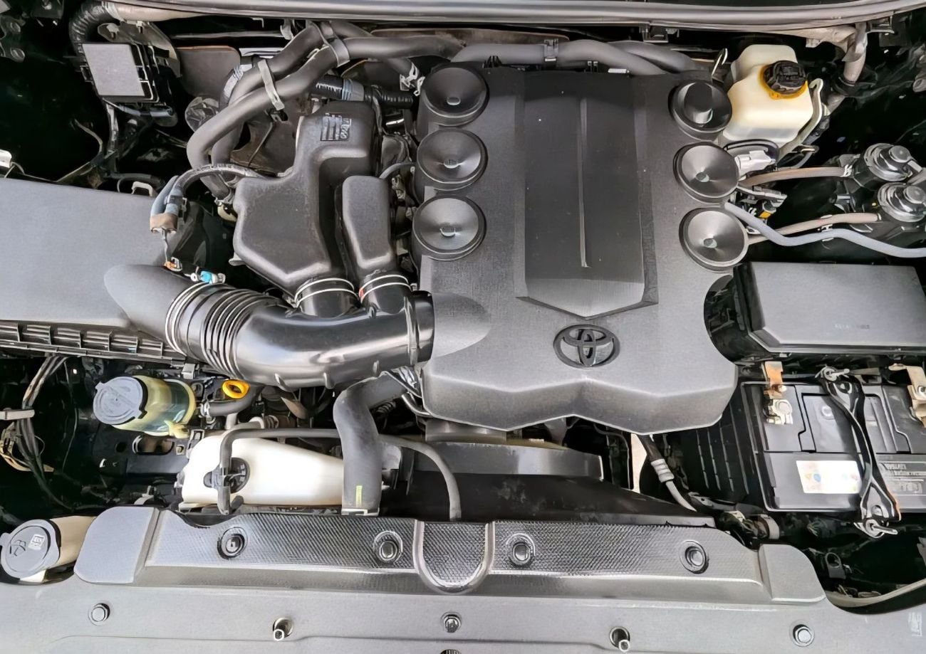 تويوتا برادو TXL 4.0L (7 Seater)