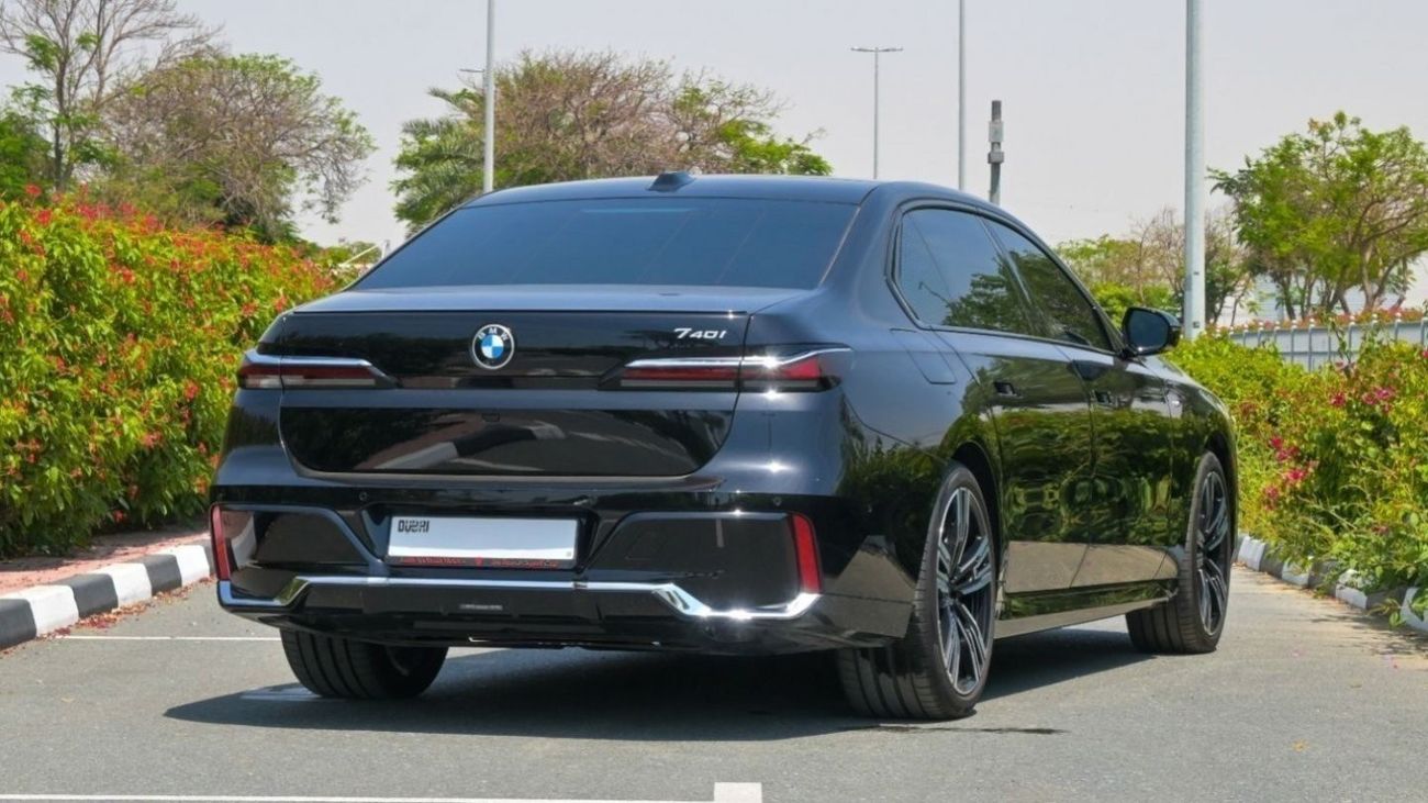 BMW 740Li BMW 740i Sedan - Black - 2024 Excellent Condition with 5 Years Dealer Warranty and Service