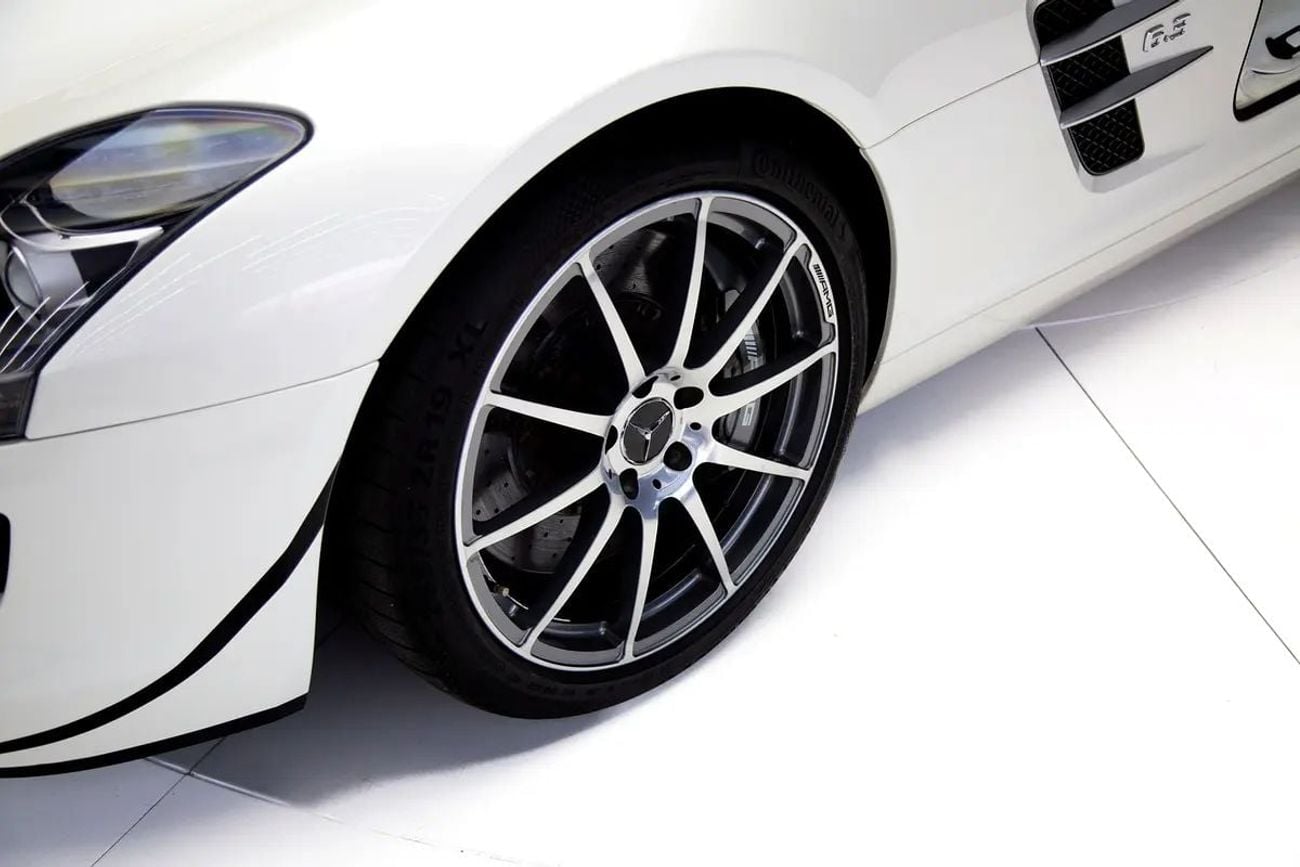 Mercedes Benz SLS AMG STD