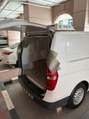 Hyundai H-1 GL