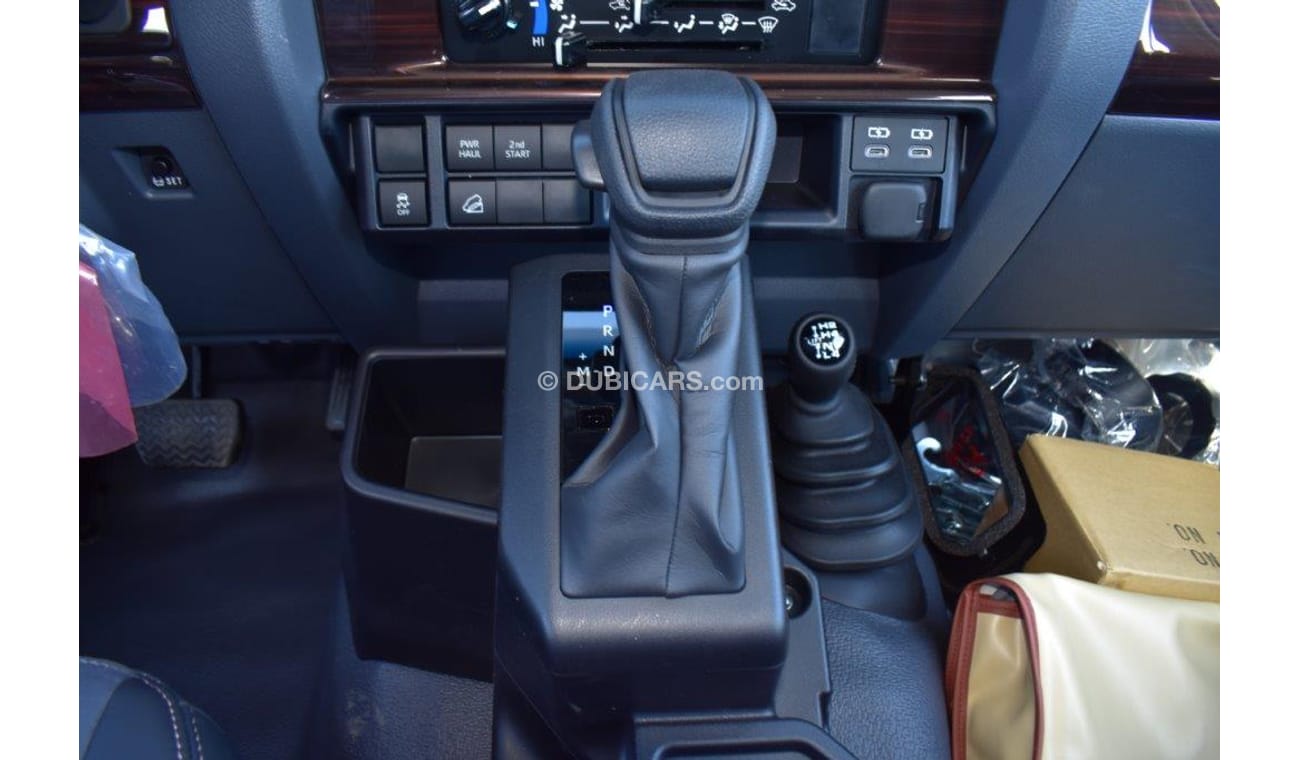 Toyota Land Cruiser Pick Up Double Cab 79 Limited  2.8L Turbo Diesel 4WD Automatic