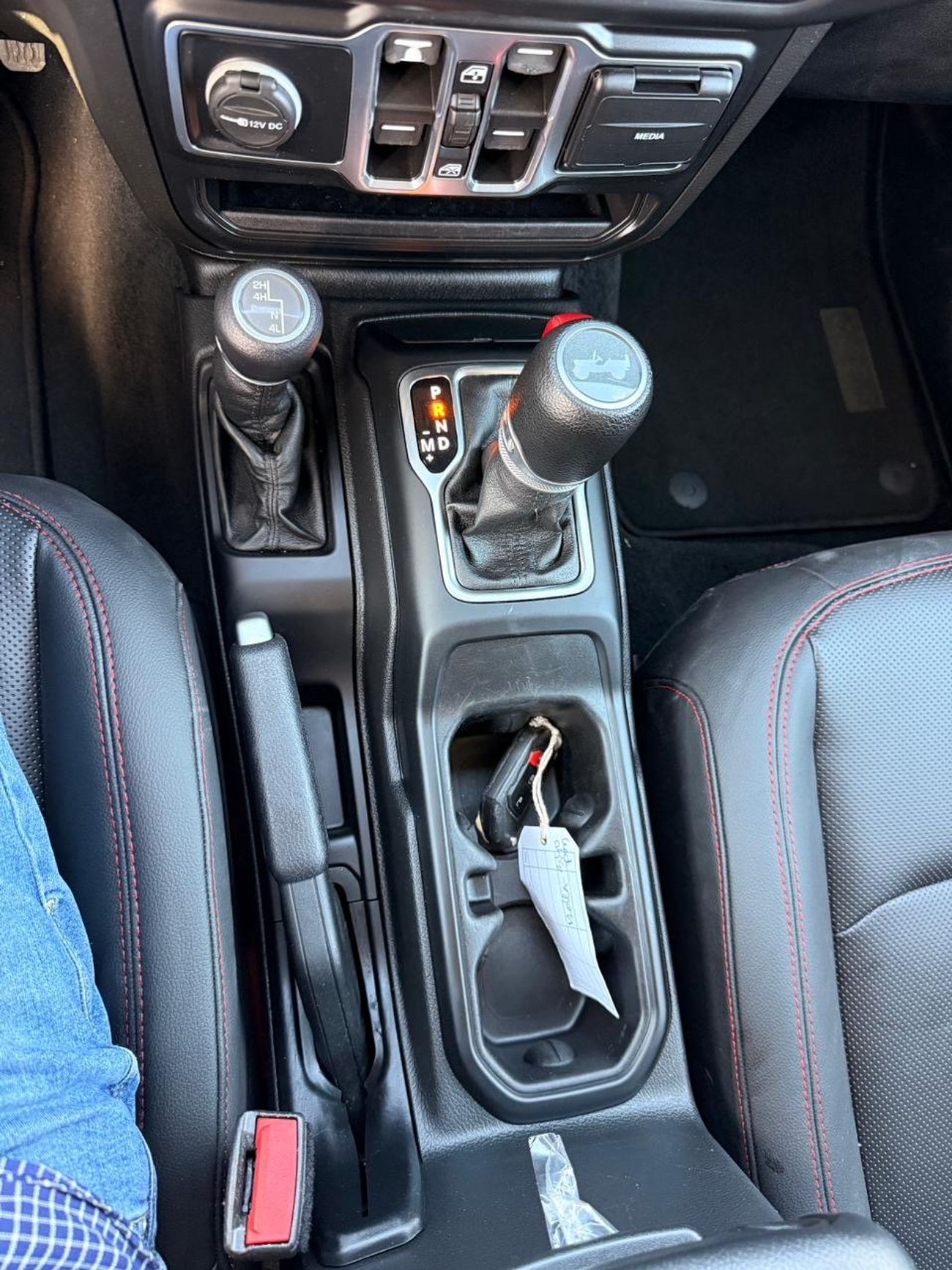 Jeep Wrangler Unlimited Sport S 2.0L A/T