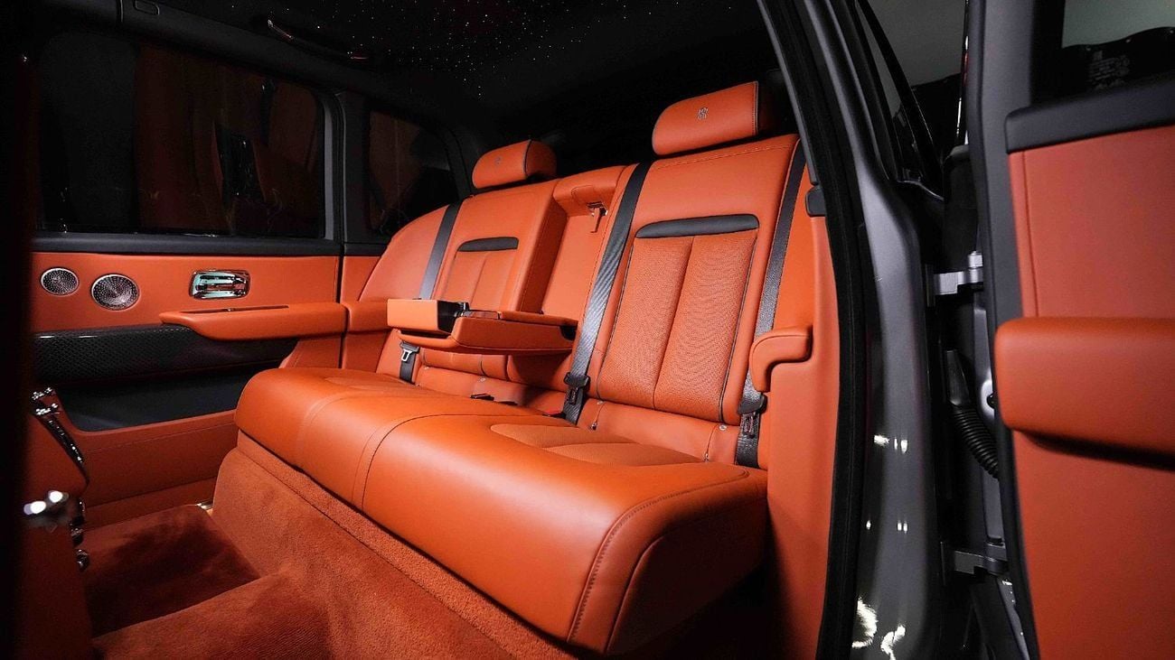 رولز رويس أونيكس كولينان | NEGOTIABLE PRICE | BLACK BADGE | NEW | 2023 | V12 | 593 HP | 3-YEAR WARRANTY AND SERVICE