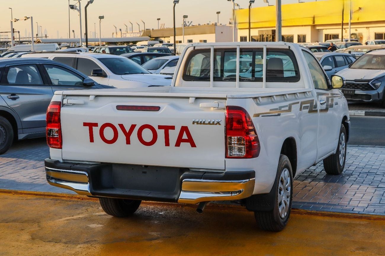 تويوتا هيلوكس GL 2.7L Single Cab Utility