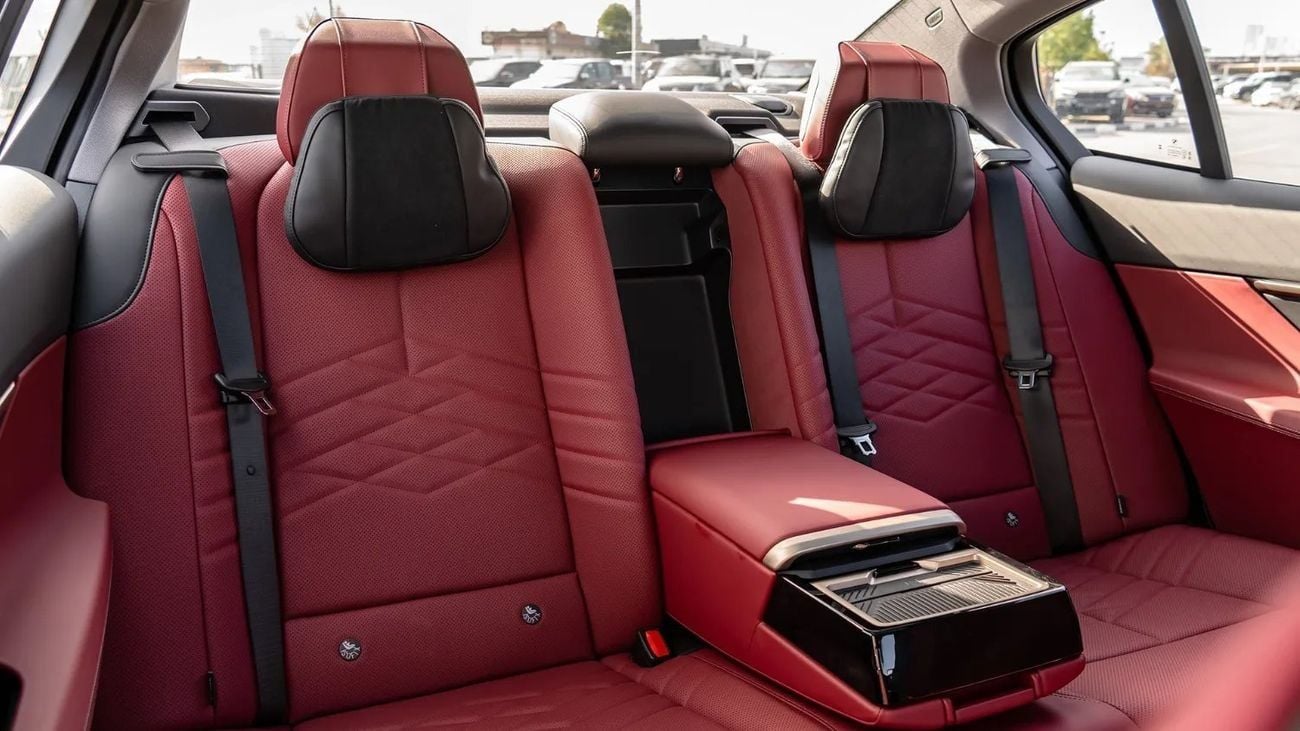 بي أم دبليو 530Li 2026 | BMW 5 SERIES 530LI PREMIUM EDITION M SPORT PACKAGE [ EXPORT ONLY ]