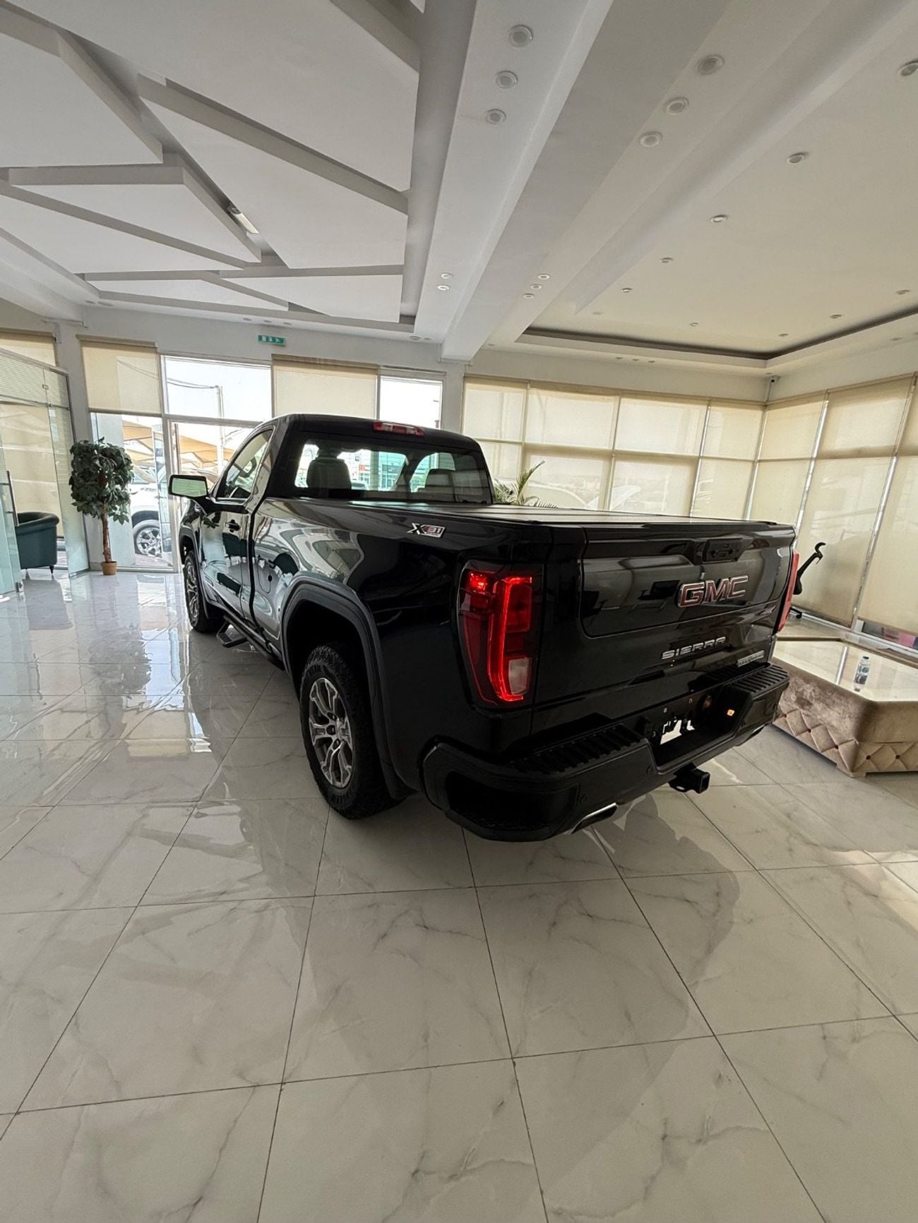 GMC Sierra 5.3L V8 SLT Crew Cab (AWD)