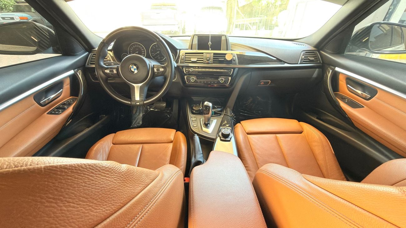 BMW 318i M SPORTS