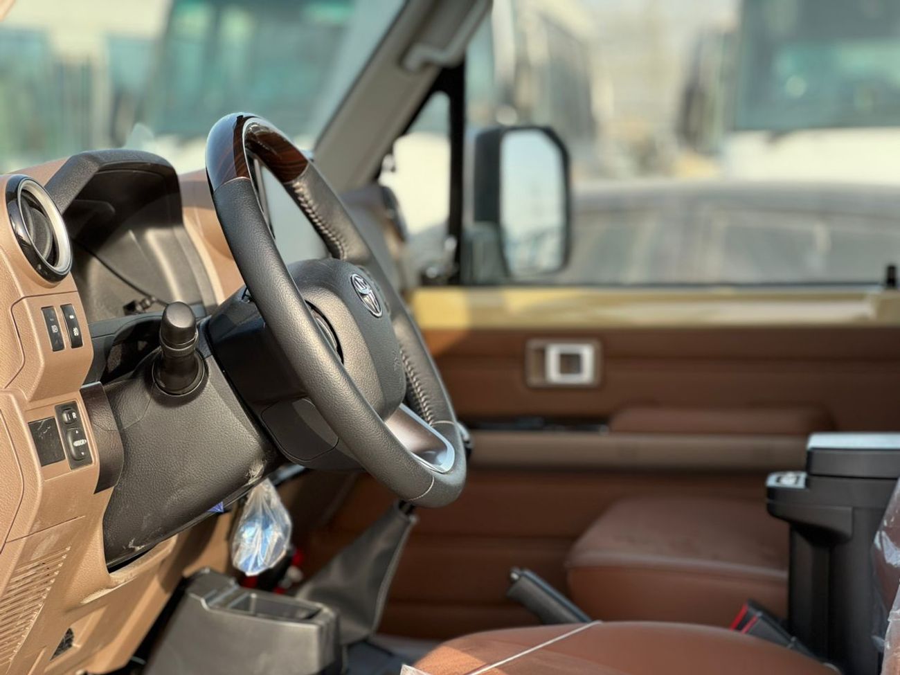 Toyota Land Cruiser Pick Up Std 4.0L Single Cab Utility 4WD