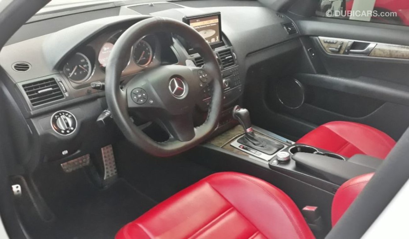 مرسيدس بنز C 63 AMG 2009 Full options American specs clean car