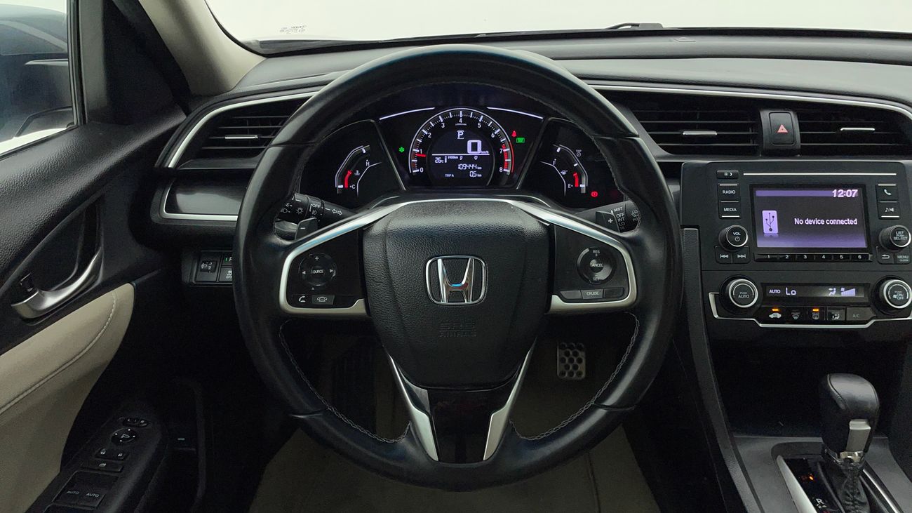 هوندا سيفيك LX SPORT 1.6 | بدون دفعة مقدمة | اختبار القيادة في المنزل