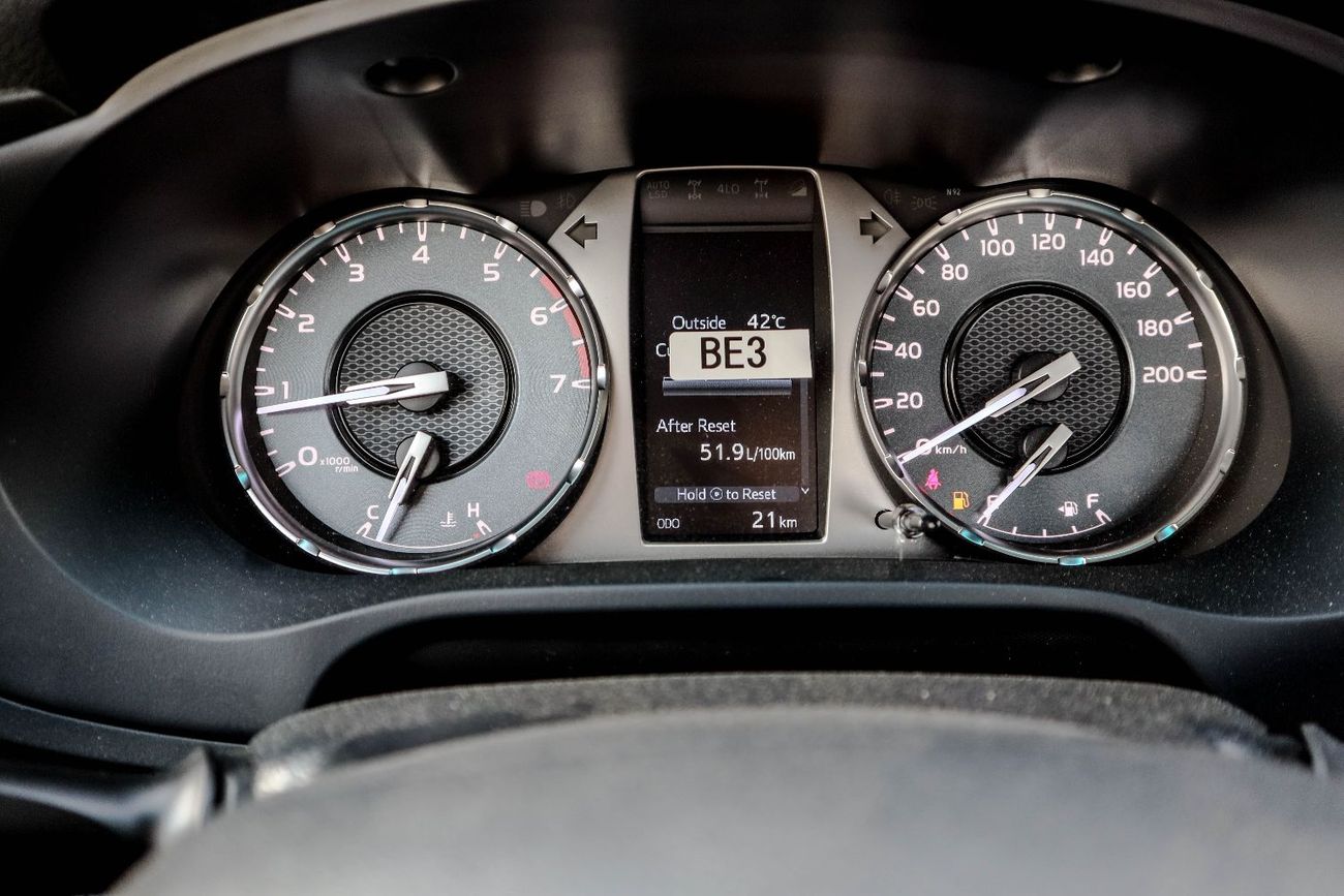 Toyota Hilux GL 2.7L Single Cab Utility