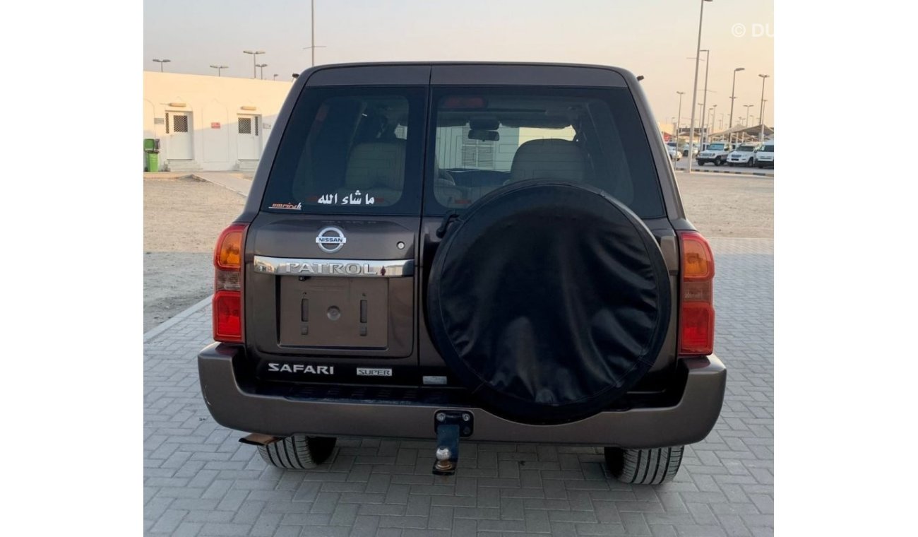 نيسان باترول سفاري Nissan