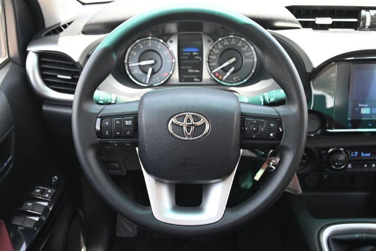 Toyota Hilux 2025 MODEL TOYOTA HILUX DOUBLE CAB PICKUP SR5 2.7L PETROL 4WD 5-SEATER MANUAL TRANSMISSION - EURO4.