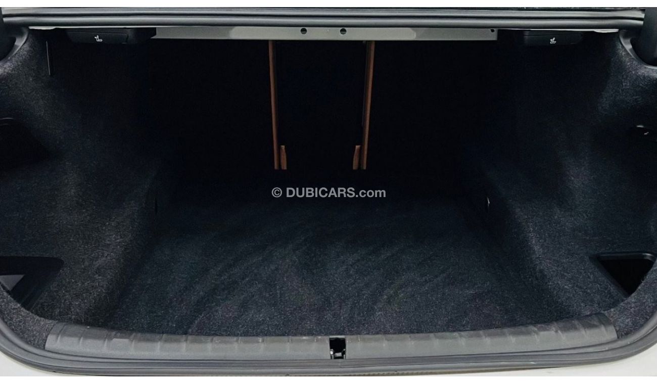 BMW 530i GCC .. FSH .. Original Paint .. Luxury Line .. Perfect Condition