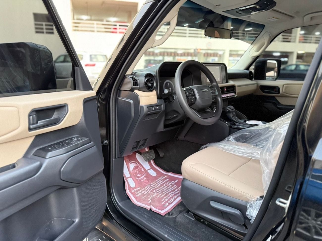 تويوتا برادو Adventure Dual Tone 2.4T