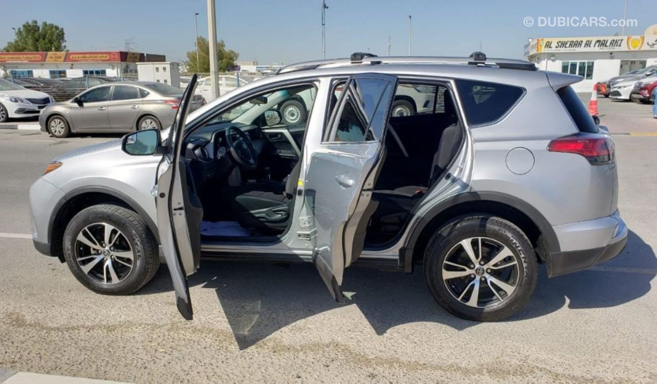 تويوتا راف ٤ TOYOTA RAV4 LE