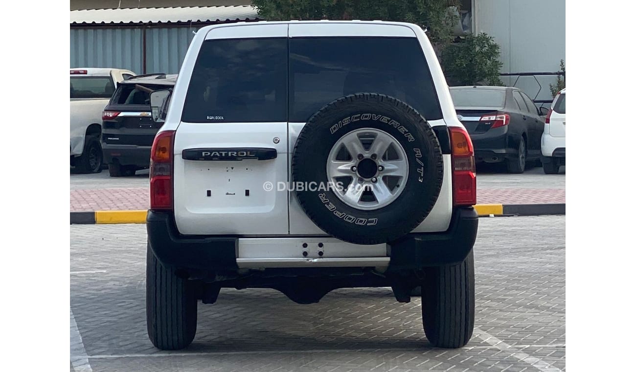 نيسان باترول سفاري