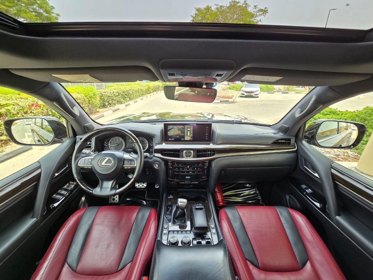 لكزس LX 570 SIGNATURE
