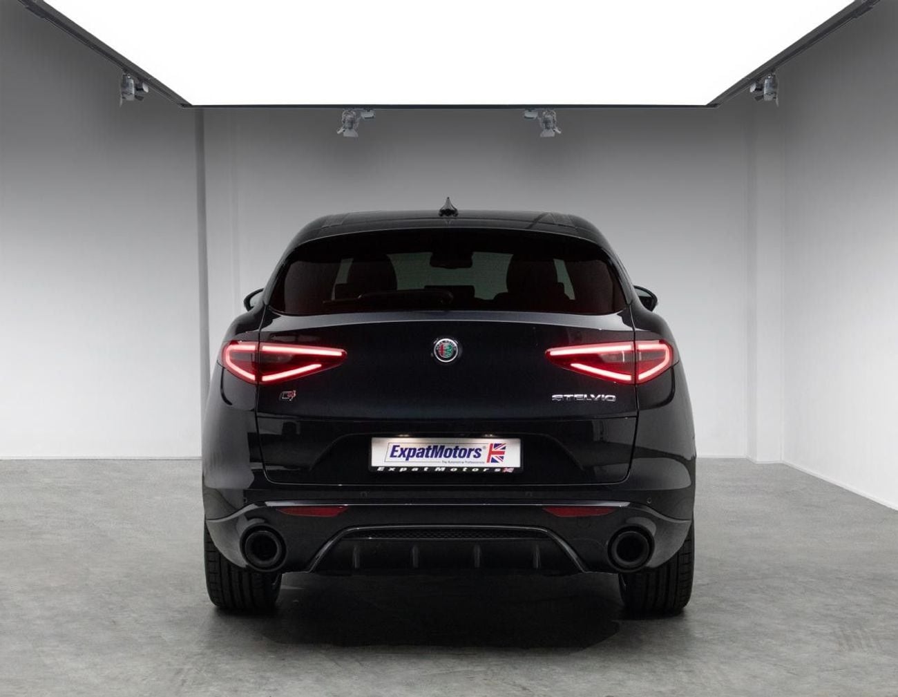 ألفا روميو ستيلفيو Veloce