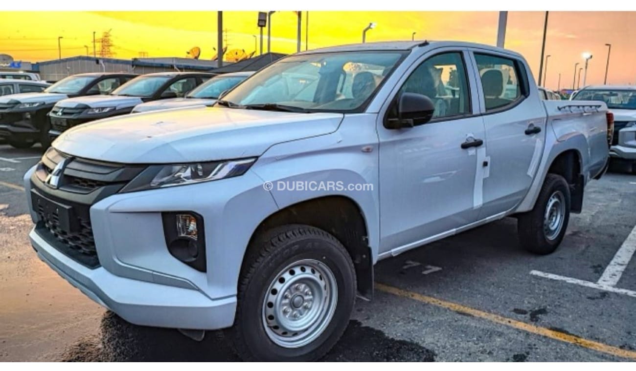 New Mitsubishi L200 l200 4wd , diesel 2023 for sale in Dubai 634439