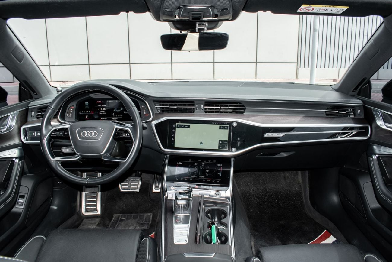 أودي A7 55 TFSI quattro S-Line 3.0L