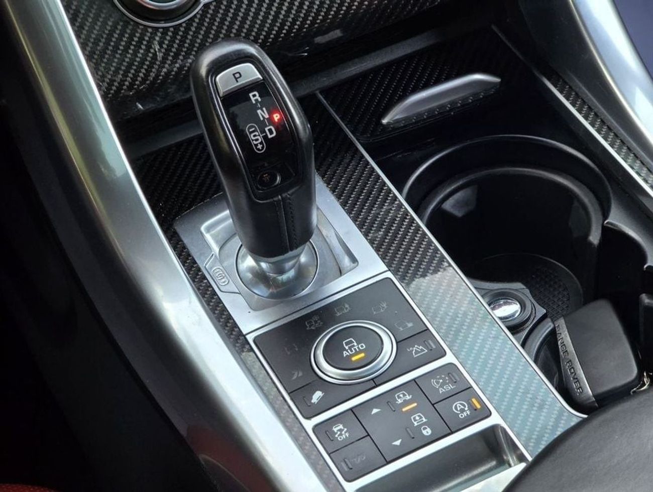 لاند روفر رينج روفر سبورت SVR 5.0L (575 HP) 4WD SPORT SVR 2016 GCC //FSH //ACCIDENTS FREE //ORIGINAL PAINT