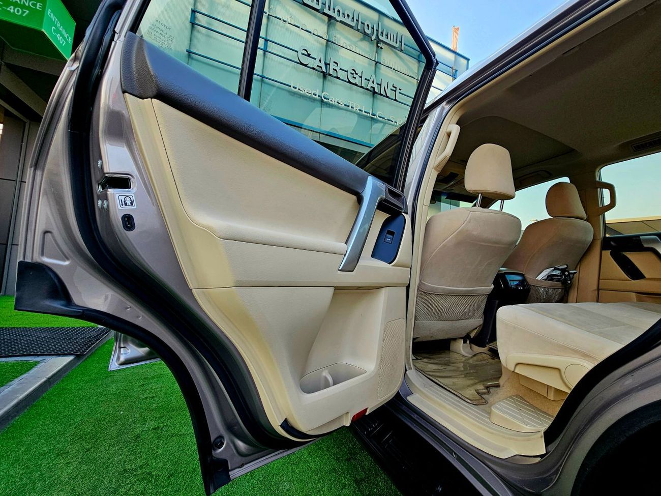 Toyota Prado GXR V6/ SUNROOF/ ORIGINAL PAINT/ SERVICE HISTORY/ SINGLE OWNER/ LOW MILEAGE