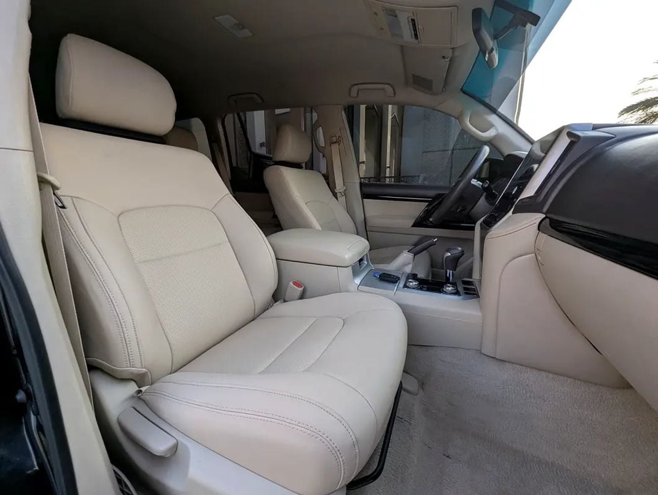 تويوتا لاند كروزر GXR Facelifted | V6 4.0L | GCC Specs | Full Option | Excellent Conditi