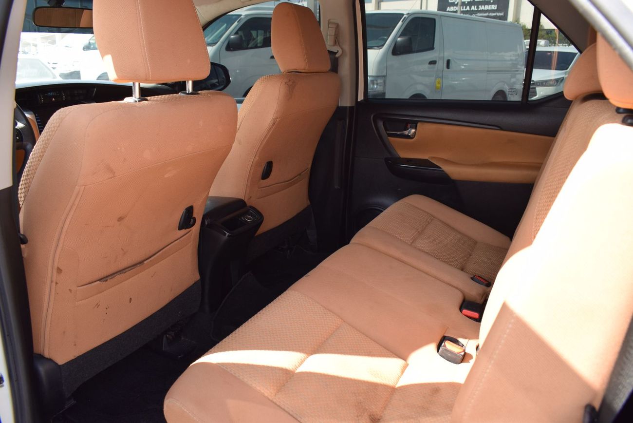 Toyota Fortuner Toyota Fortuner EXR 2.7L (160 HP), model:2019. Excellent condition