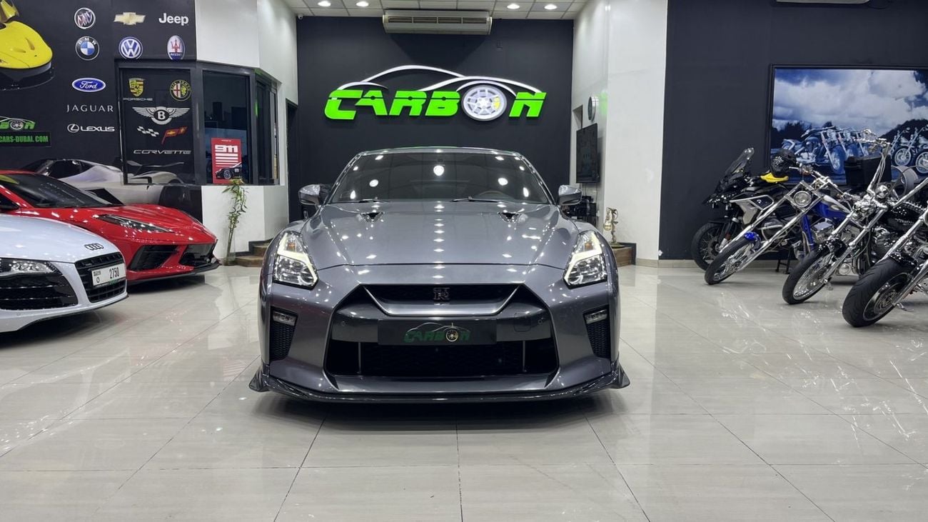نيسان جي تي ار PREMIUM Nissan GT-R 2017