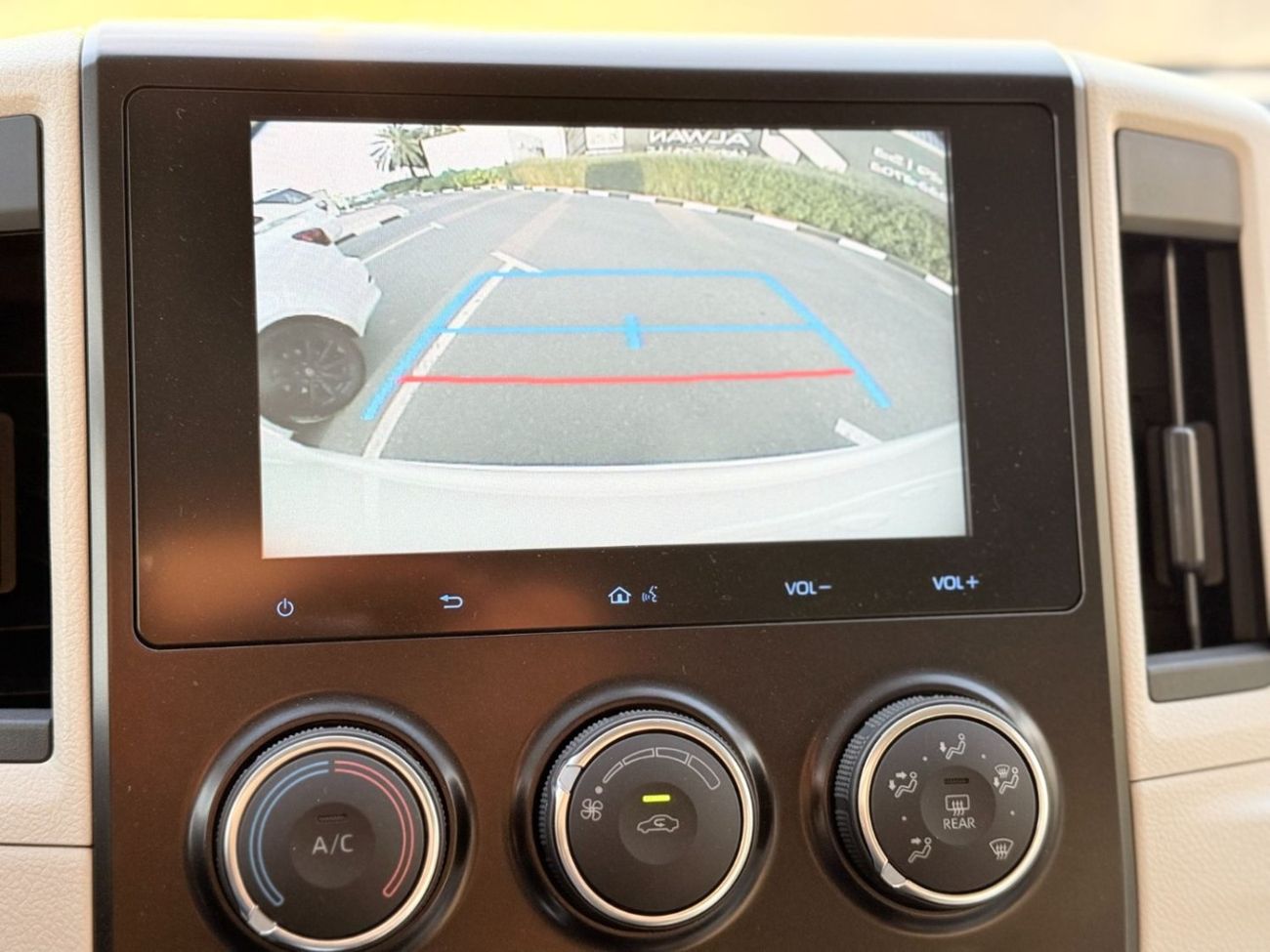 تويوتا هاياس 2026 Toyota Hiace GL 13-Seater High-Roof Full-Option 3.5L V6 Petrol A/T RWD Export Only