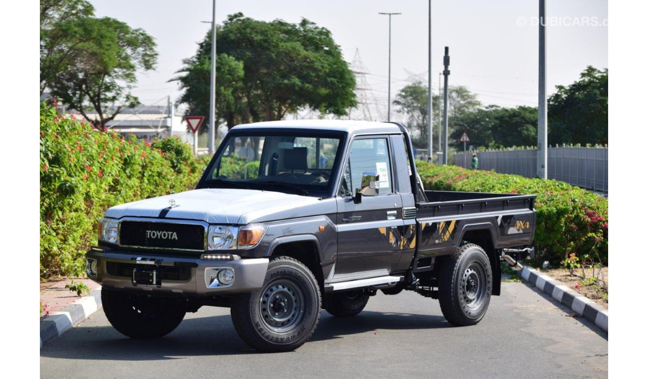 Toyota Land Cruiser Pick Up 79 Single Cabin V6 4.0L Petrol MT with Winch, Difflock