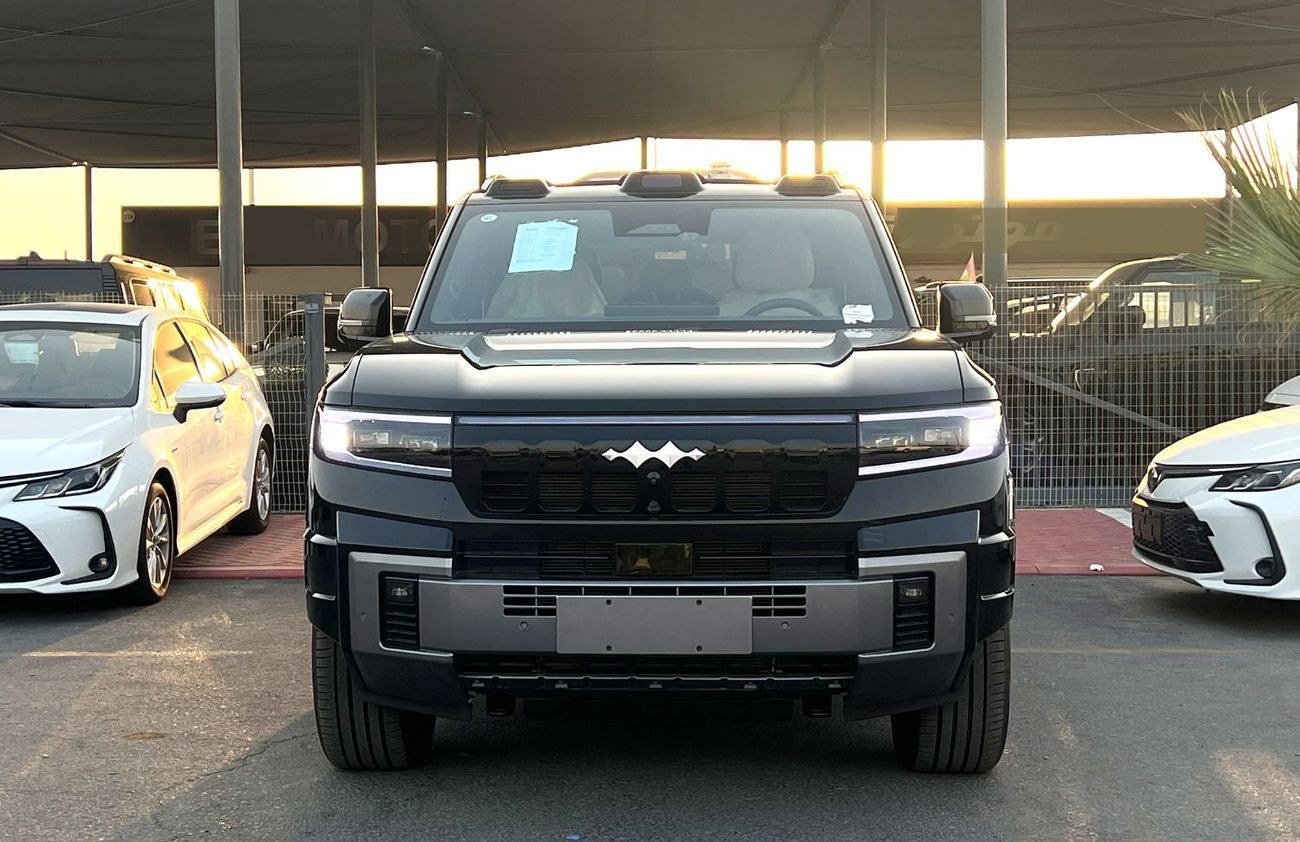 BYD Leopard 8 Smart and Brave Flagship Edition (7 Seats) Flagship Edition 7 Seats With Drone (EXPORT ONLY)