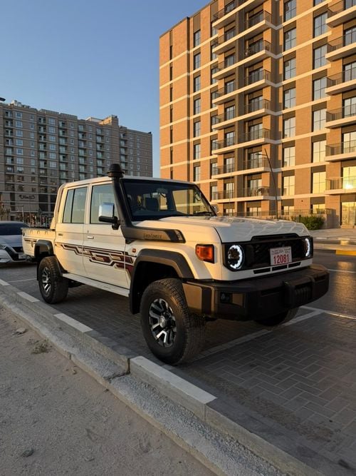 Toyota Land Cruiser Pick Up