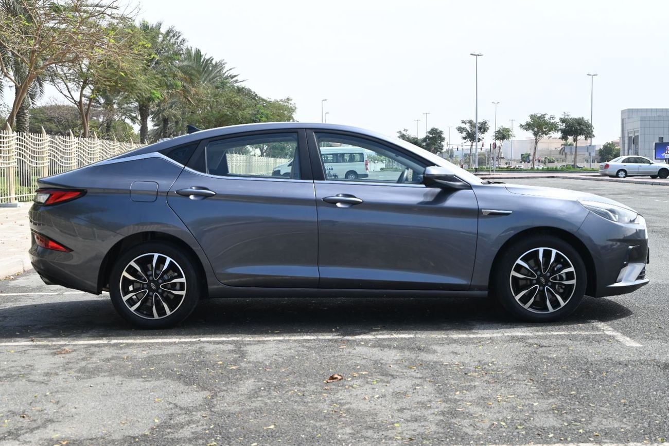 جاك J7 RAMADAN OFFER - 0% DP - JAC J7 1.5TC LUXURY 2023 - LOW MILEAGE - MINT CONDITION