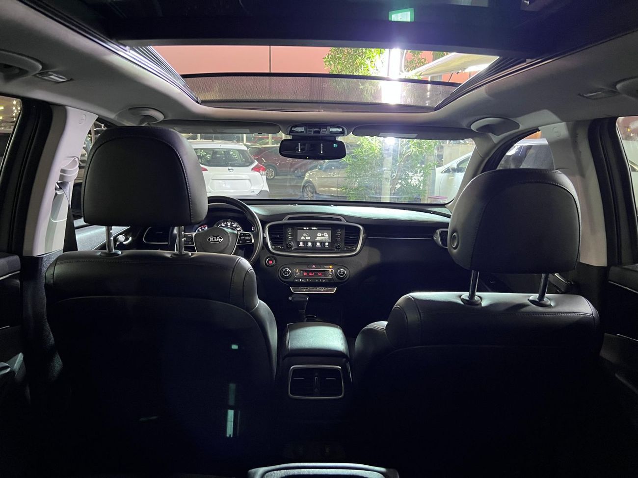 كيا سورينتو Base 3.3L AWD