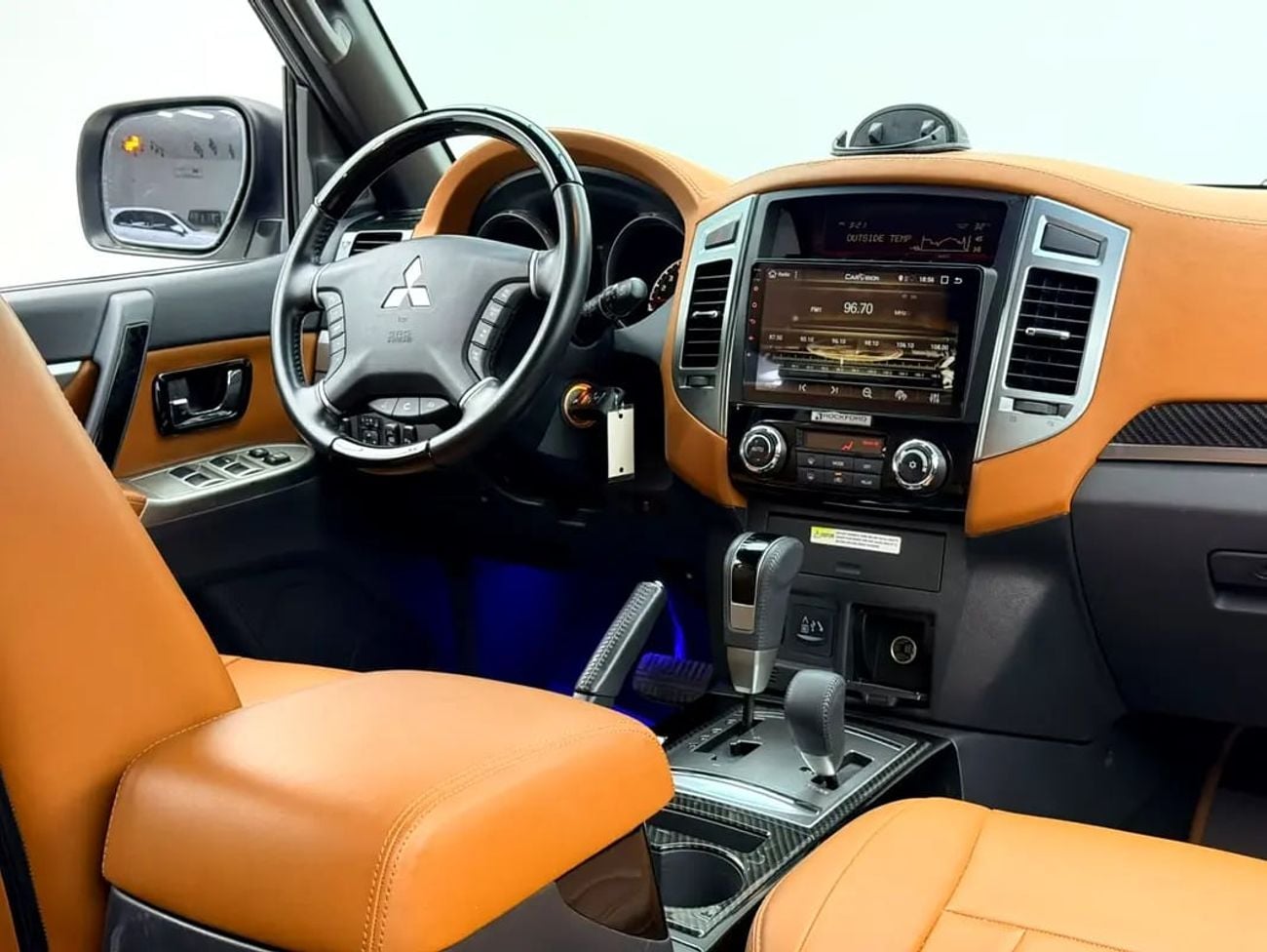 Mitsubishi Pajero GLS H/L SIGNATURE EDI Signature Edition, Warranty, Full Service History, Low Km, Fully Loaded, GCC