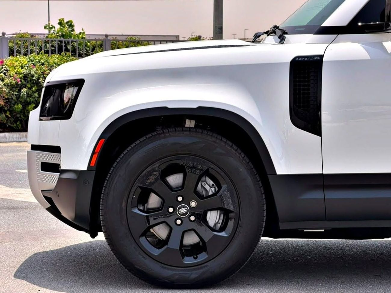 Land Rover Defender 110 X-DYNAMIC HSE P400