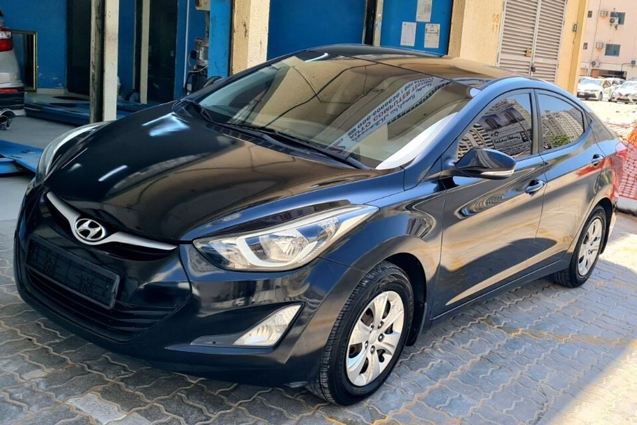Hyundai Elantra HYUNDAI ELANTRA GCC  1.8 ENGINE  2015
