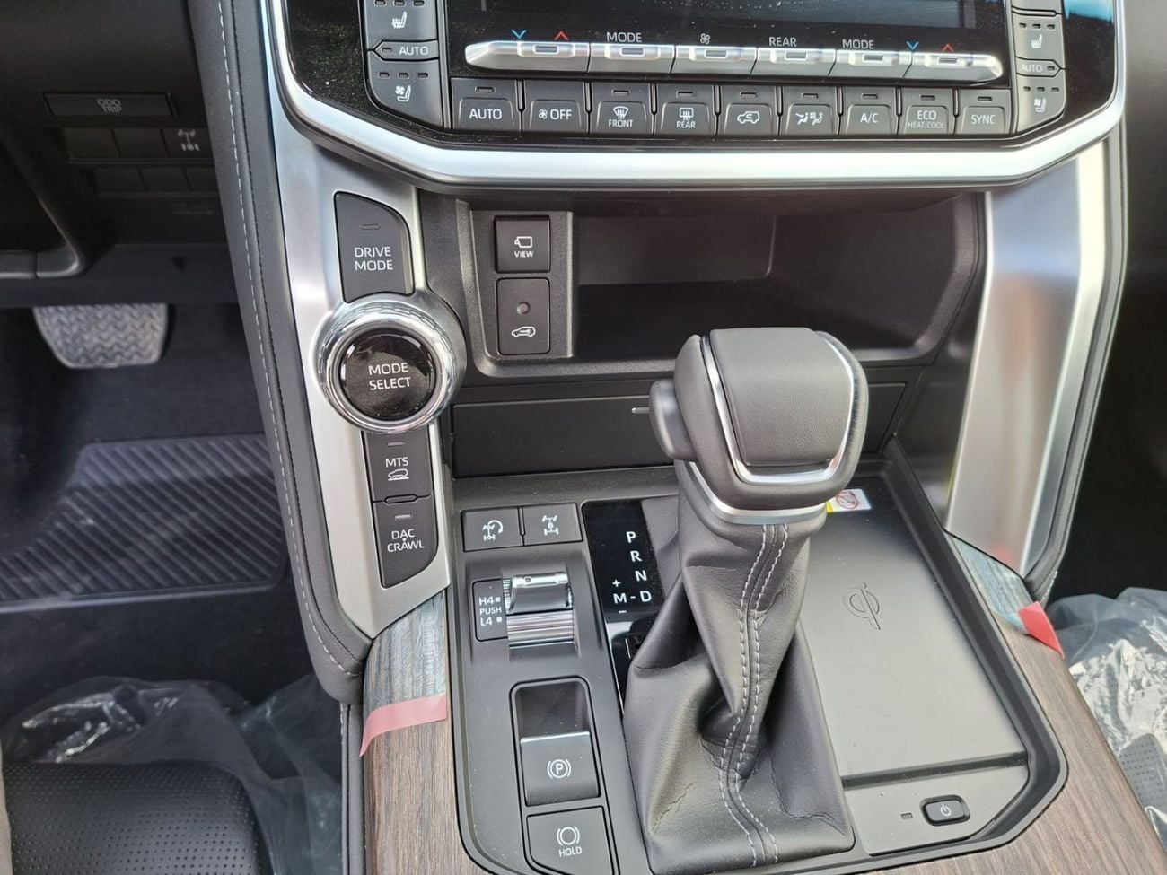 تويوتا لاند كروزر Toyota Land Cruiser VX 3.5L 2025 BLACK