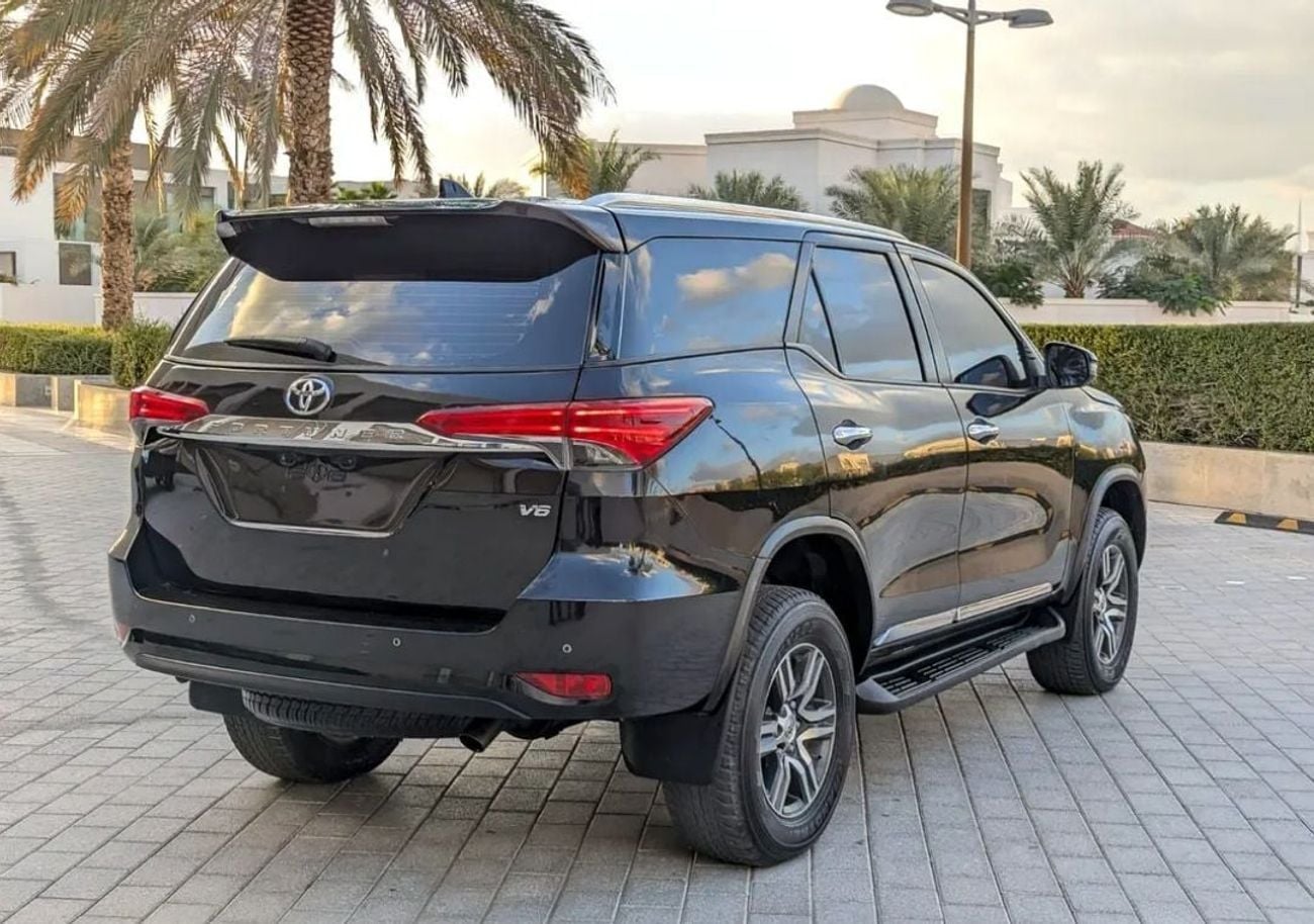Toyota Fortuner VXR Toyota Fortuner 2022MODEL V6 4.0L petrol Engine Colour Black Transmission Automatic Interior Bro