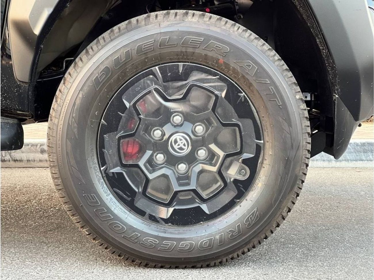 تويوتا هيلوكس GR SPORT PICK-UP 2.8L 4X4 DSL A/T // 2025 // FULL OPTION WITH 360 CAMERA , POWER SEATS // SPECIAL OF