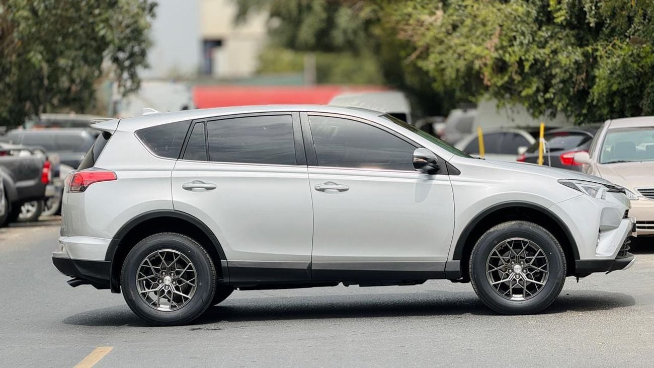 Toyota RAV4 2019 | RHD | LEATHER SEATS | 2.0L PETROL ENGINE | AUTOMATIC | 2WD | REAR VIEW CAMERA