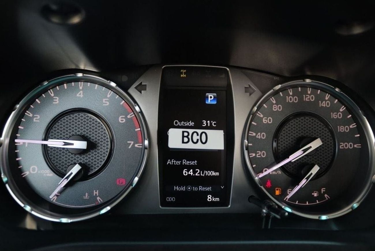 Toyota Hilux 2025 TOYOTA HILUX 4.0 V6 SR5 HIGH OPT **EXPORT ONLY**التصدير فقط خارج الخليج**