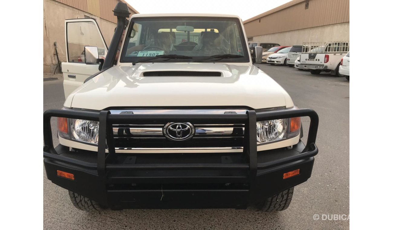 Toyota Land Cruiser Pick Up I VD DIESEL V8 FULL OPTION