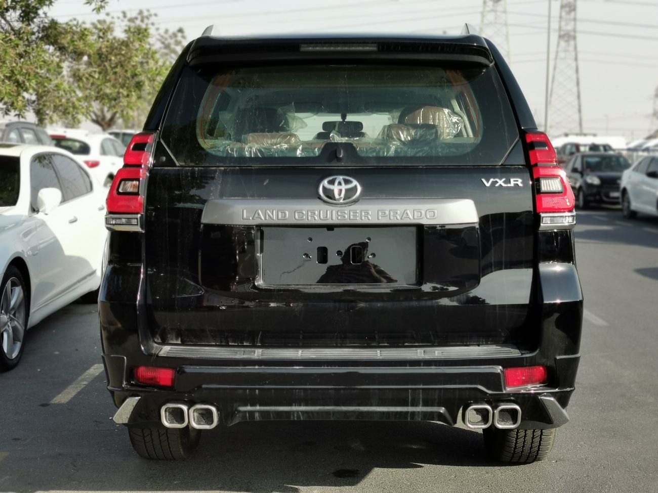 Toyota Prado 2.7L PETROL, 18" RIMS, DVD + CAMERA, POWER SEATS, SUNROOF, COOL BOX (CODE # TPB2020)