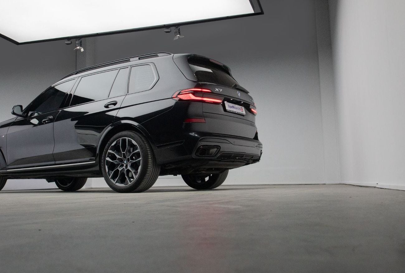 بي أم دبليو X7 xDrive 40i M Sport Pro