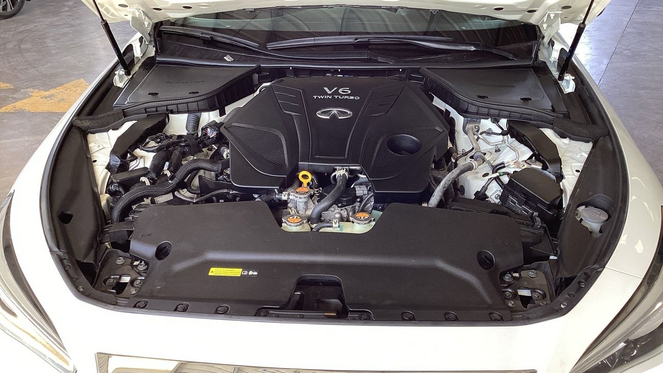 Infiniti Q50 3.0 LUXE SENSORY WOOD VISIB TRIM AUTO | Guaranteed Warranty | 0 Down Payment