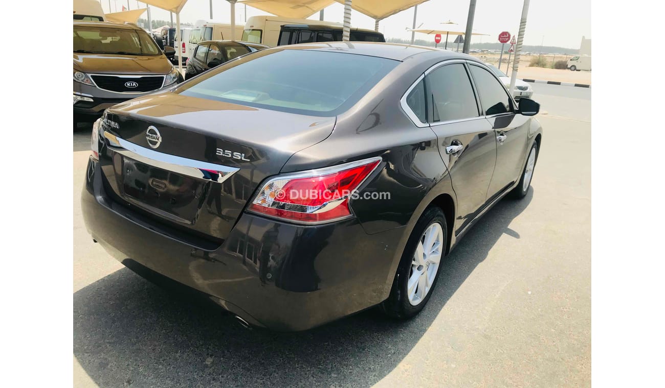 Nissan Altima 3.5 SL سياره نظيفه جدا بحاله ممتاذه بدون حوادث ضمان شاسيه جير ماكينه