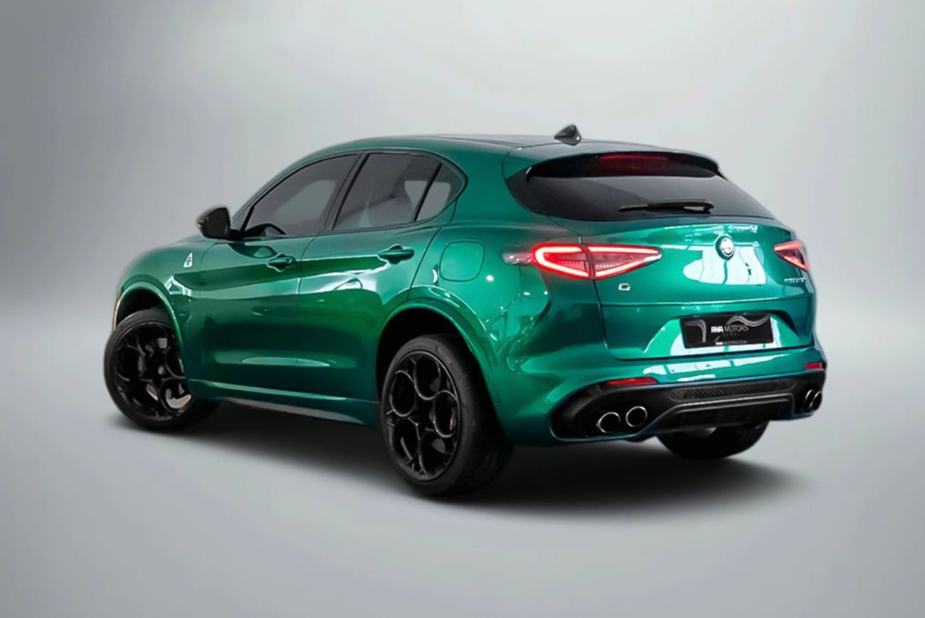 ألفا روميو ستيلفيو Quadrifoglio